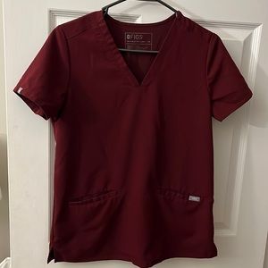 FIGS burgundy scrub set in XS